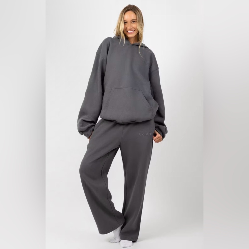 NWOT Comfrt Straight-Leg Sweatpants Large Grey